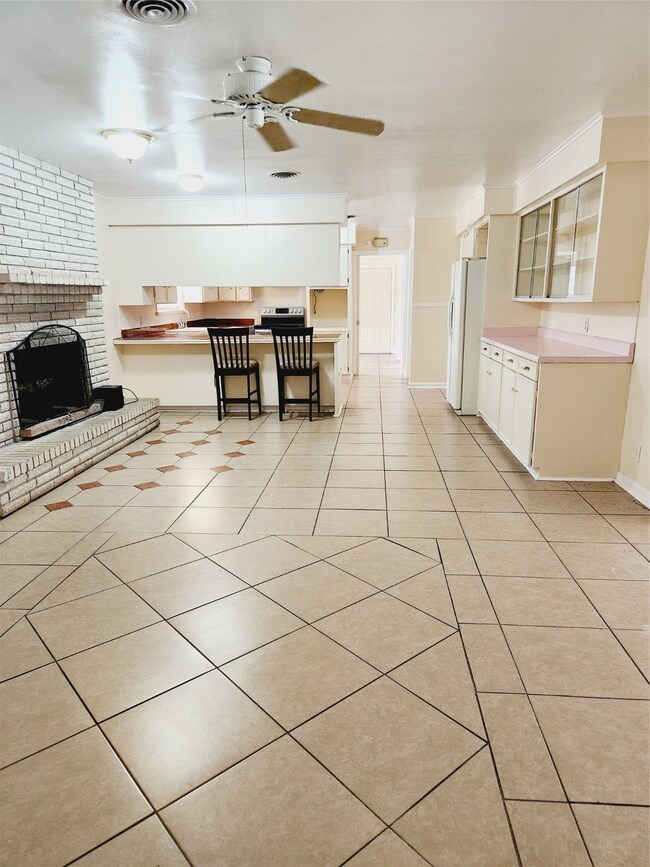 3613 Rychlik Rear Dr, Rosenberg, TX 77471 - photo 7