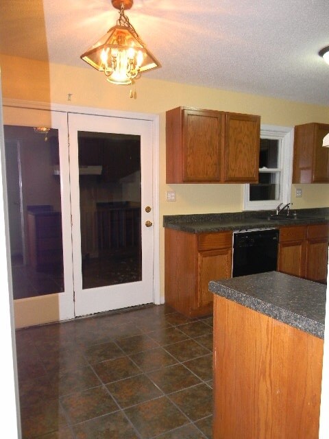 Breakfast nook area with doors to access deck.