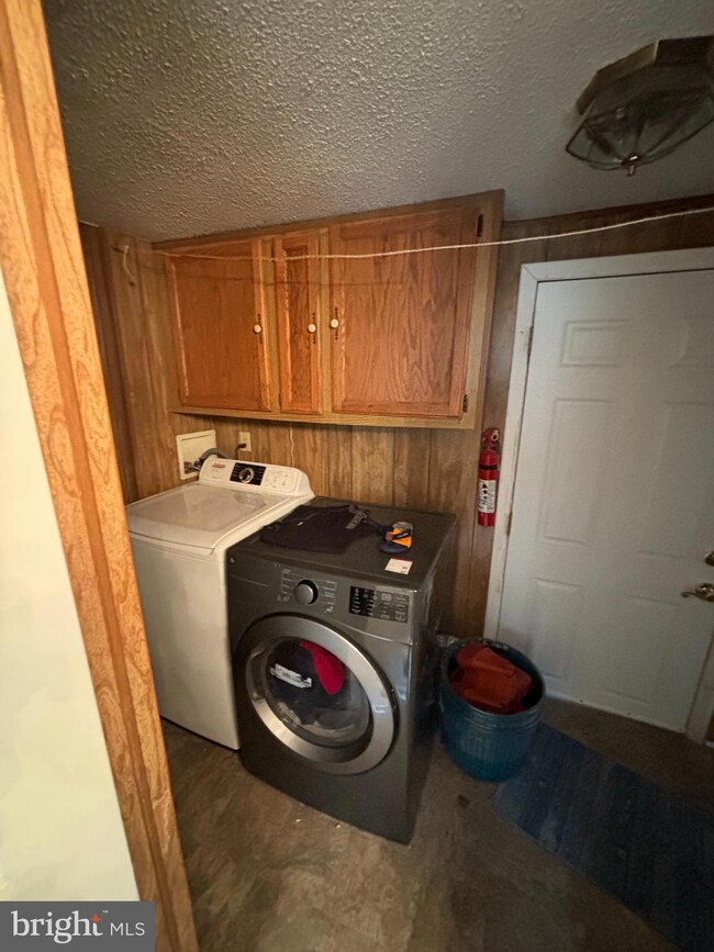 1038 Pine Dr, West Chester, PA 19380 - photo 5