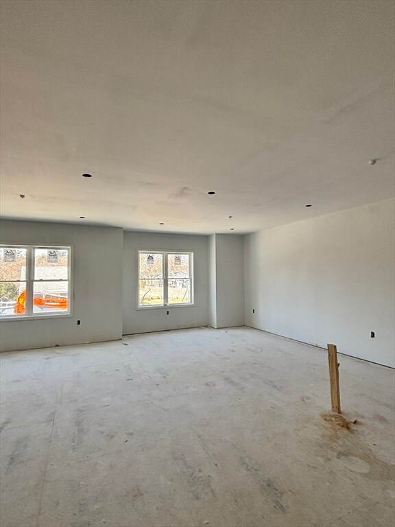 19 Dyer St unit 19, Rockland, MA 02370 - photo 5