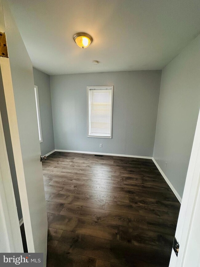 928 Pitman Ave unit 1, Darby, PA 19023 - photo 4