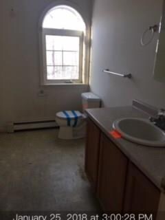 Main Floor bathroom