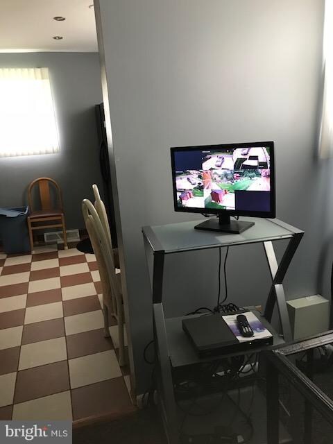 510 Nova Ave, Capitol Heights, MD 20743 - photo 4