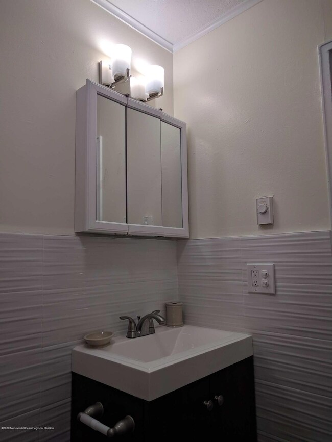 3 Sutton Dr unit A-10, Matawan, NJ 07747 - photo 7