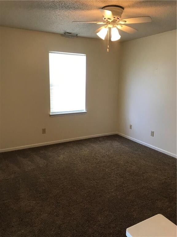 10315 Lothbury Cir, Fishers, IN 46037 - photo 7