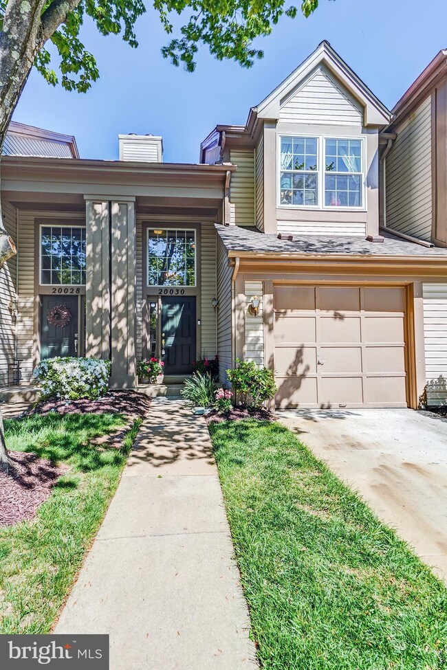20030 Gateshead Cir, Germantown, MD 20876 - photo 2