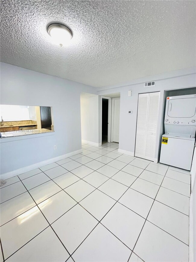 15430 SW 82nd Ln unit 613, Miami, FL 33193 - photo 3