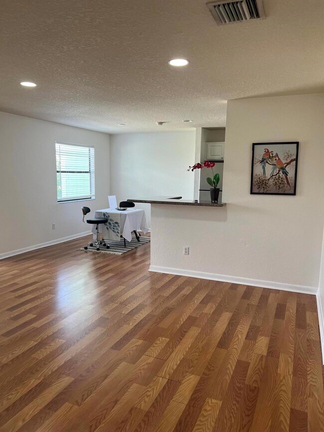 1155 3rd Ave unit 203, Vero Beach, FL 32960 - photo 3