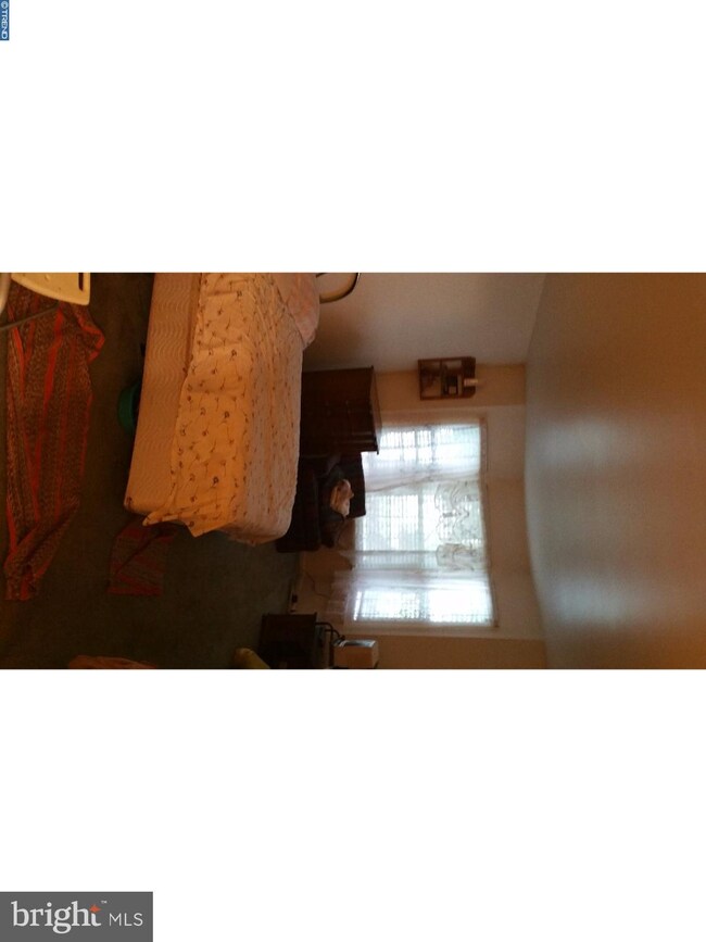 44 Dennis Ct, Hightstown, NJ 08520 - photo 5