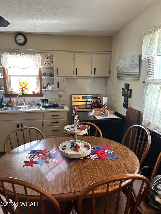 815 S Nixon Ave, Lima, OH 45805 - photo 4