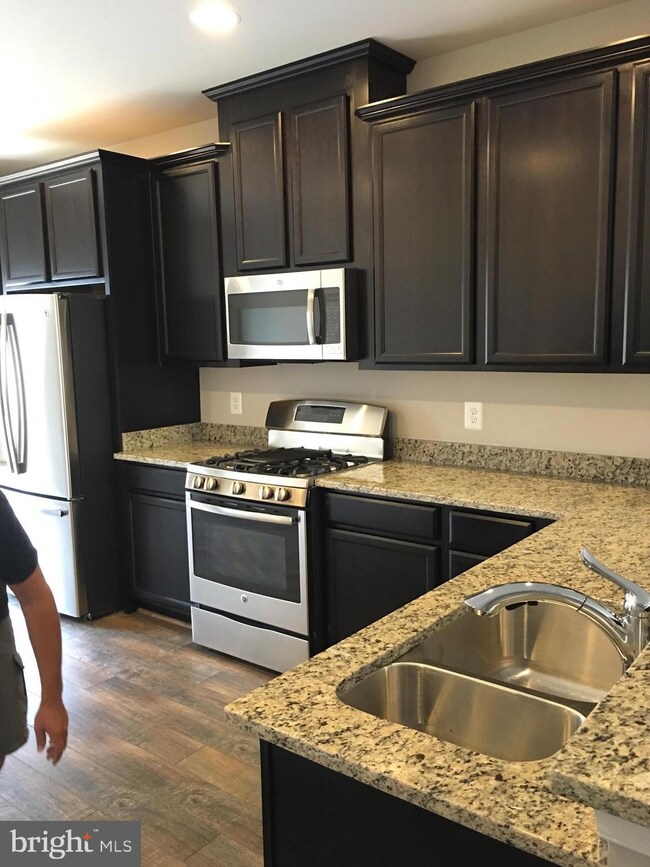 408 Woodstream Cir unit 32136, Stafford, VA 22556 - photo 5