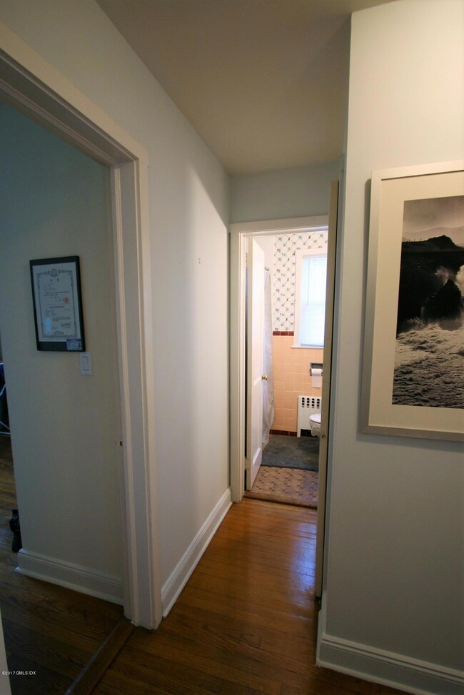 9 Hollow Wood Ln, Greenwich, CT 06831 - photo 4