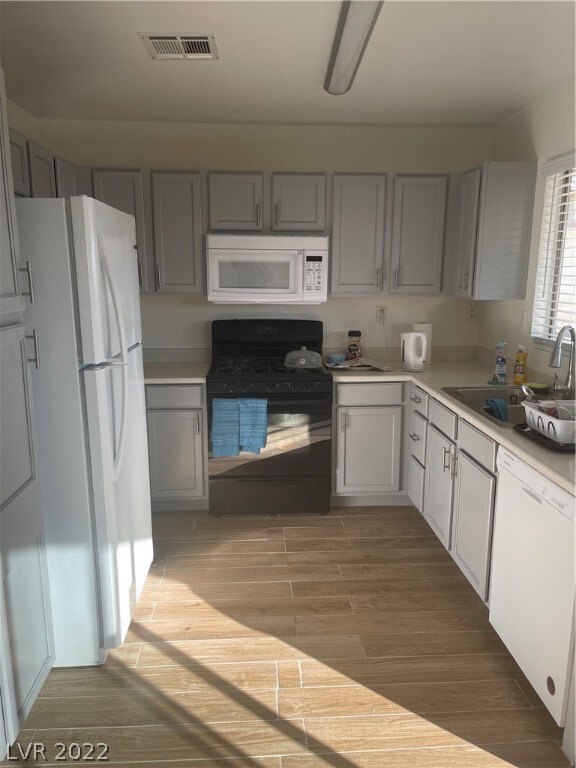 6343 Cascade Run Ave, Las Vegas, NV 89142 - photo 6