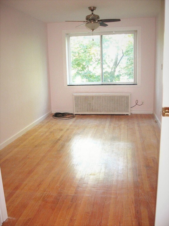 125 Pleasant St unit 303, Arlington, MA 02476 - photo 6