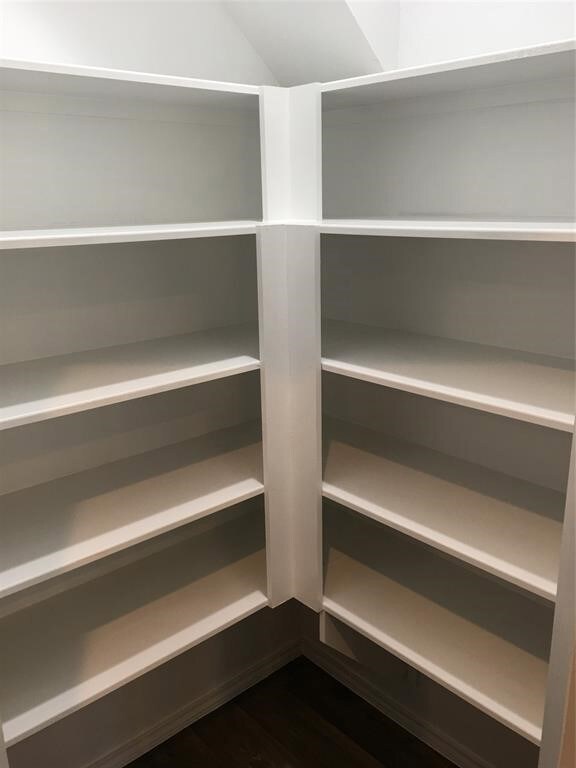 Walk in pantry