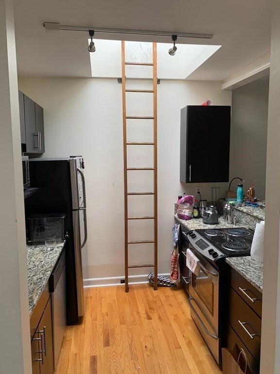 429 Beacon St unit 4, Boston, MA 02115 - photo 4