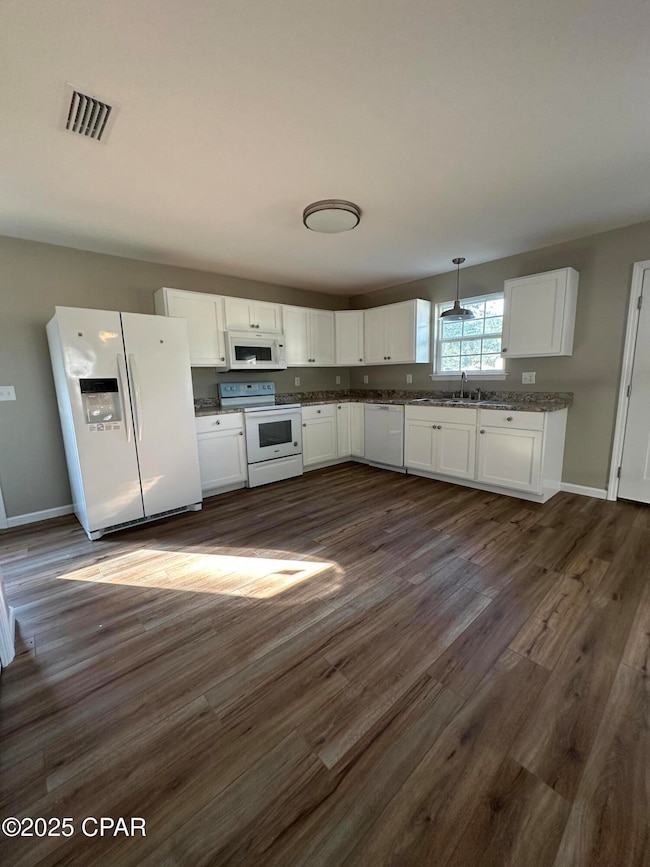 6630 Grande Oak Loop, Grand Ridge, FL 32442 - photo 4