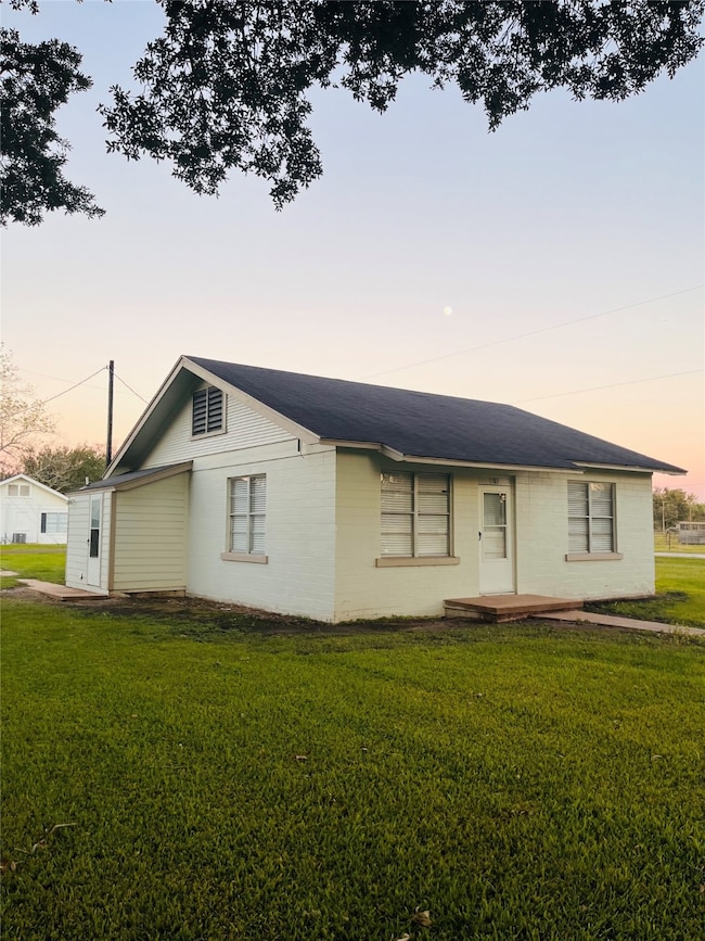 1583 Dover St unit 7, Boling-Iago, TX 77420 - photo 2