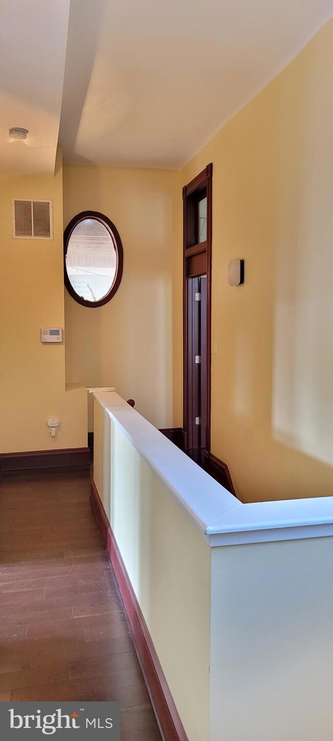 804 Hollins St unit 2, Baltimore, MD 21201 - photo 4