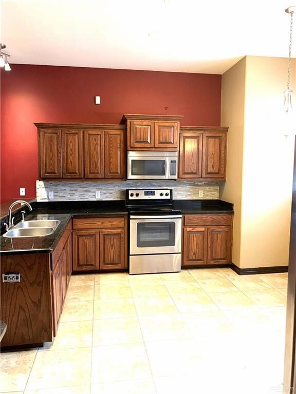 1319 Eva, Edinburg, TX 78539 - photo 5