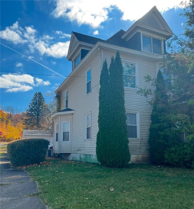 620 Allen St, New Castle, PA 16101 - photo 4