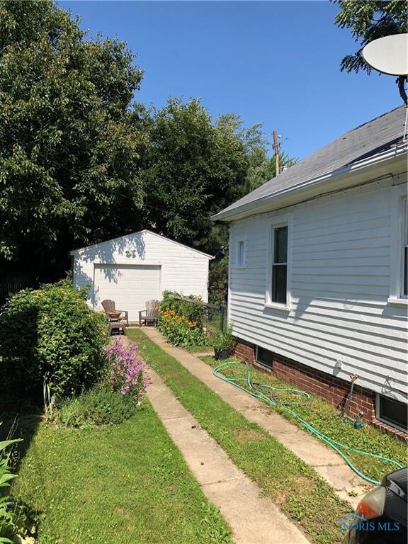 1826 Wychwood St, Toledo, OH 43613 - photo 4