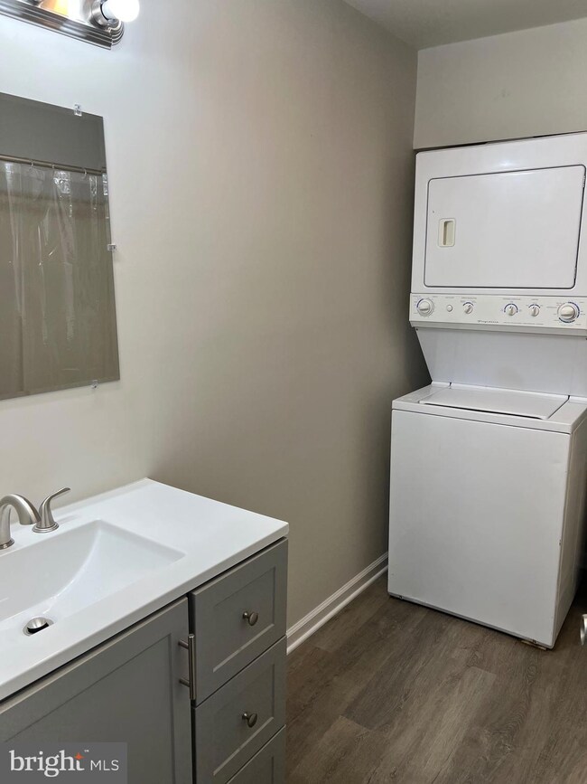 277 Briarwood Cir unit 6, Berkeley Springs, WV 25411 - photo 4