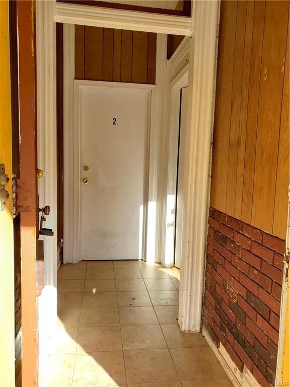 623 N 8th St unit 1, Allentown, PA 18102 - photo 2
