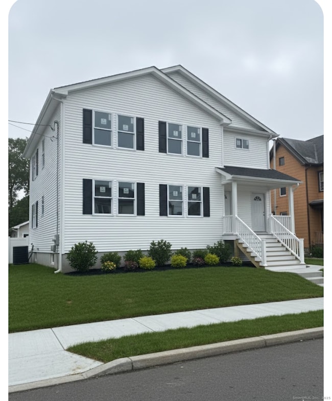 1218 Kossuth St, Bridgeport, CT 06608 - photo 2