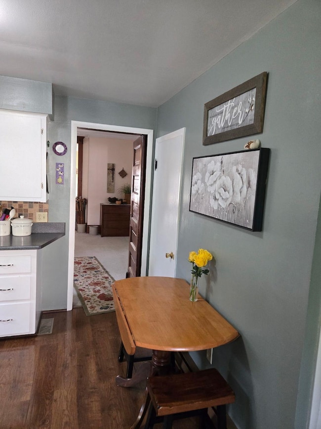 327 Carrington St, Waupun, WI 53963 - photo 6