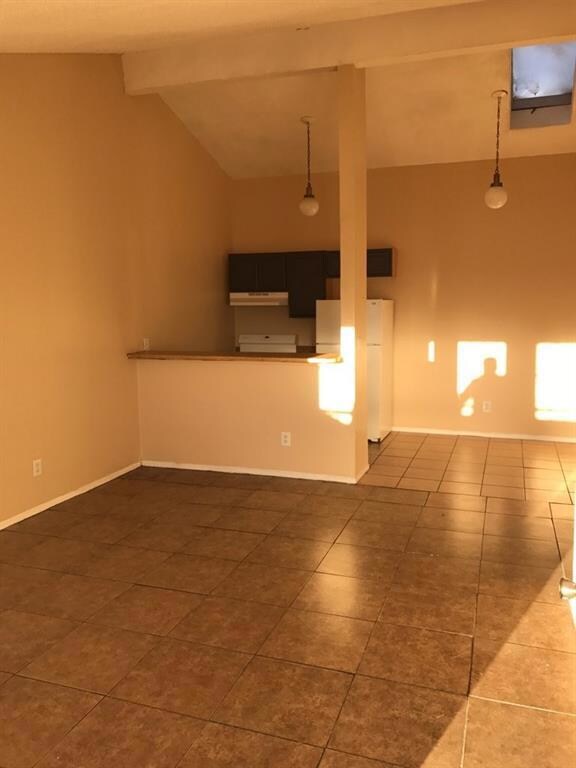 8157 Saint Andrew Ln unit 4, El Paso, TX 79907 - photo 4