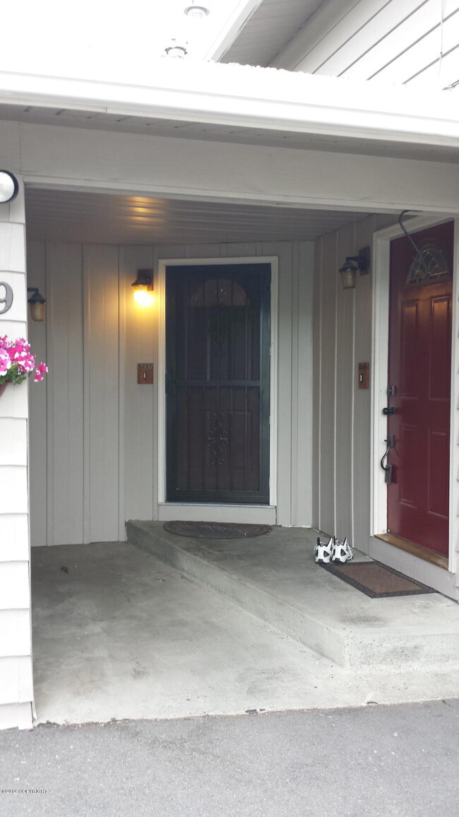 Entry way