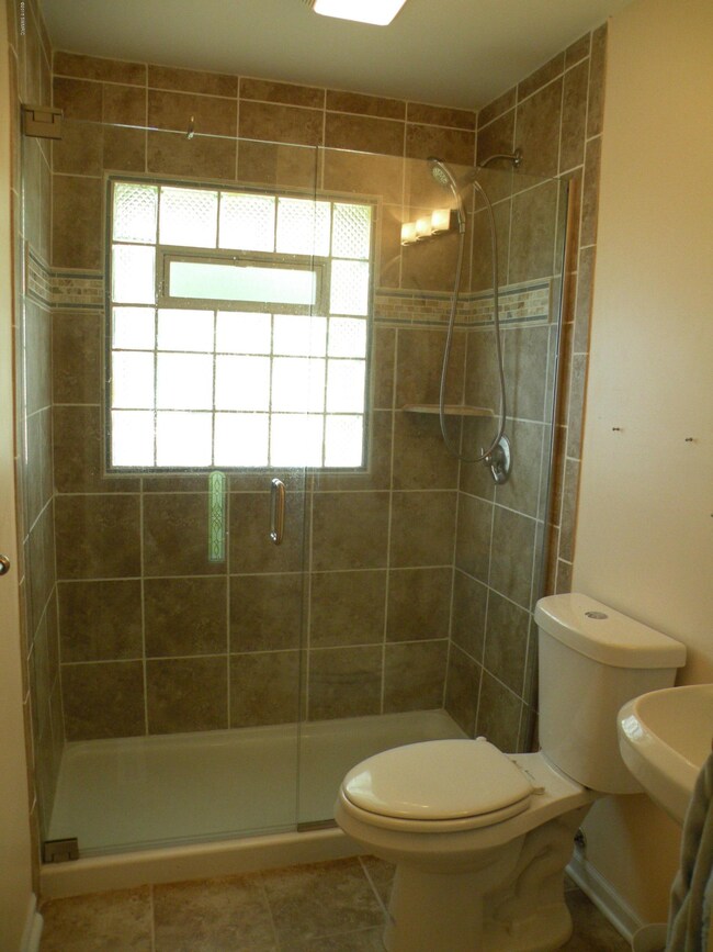 4329 Ab Avenue W, Plainwell, MI 49080