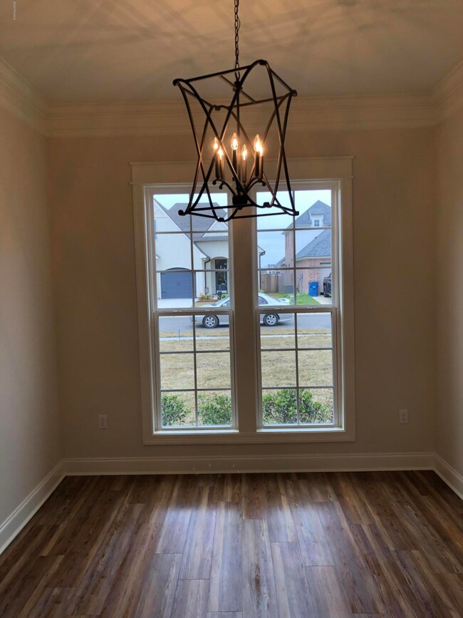 306 San Sebastian Dr, Youngsville, LA 70592 - photo 4