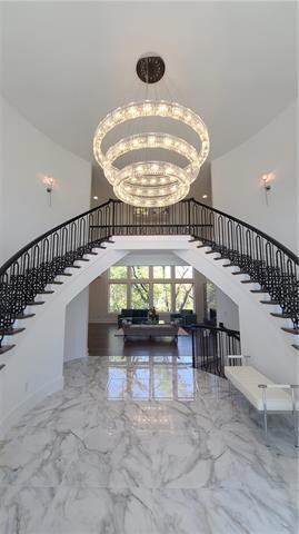 21384 W 93rd Ct, Lenexa, KS 66220 - photo 2