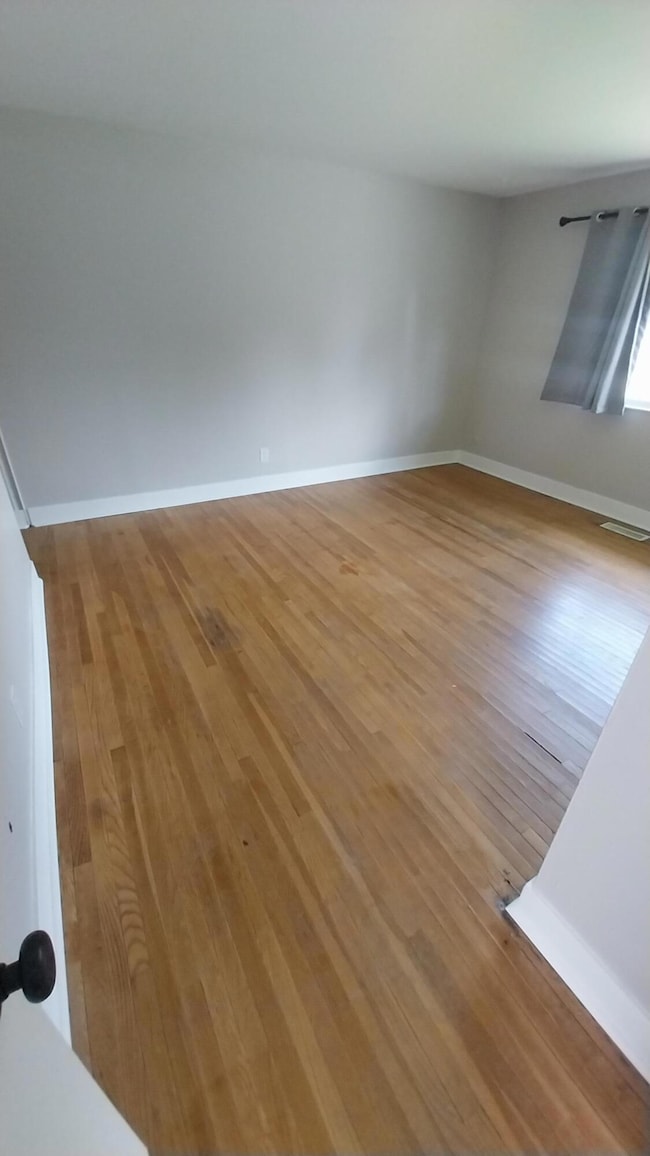 3403 Kenbrooke Ct, Kalamazoo, MI 49006 - photo 5