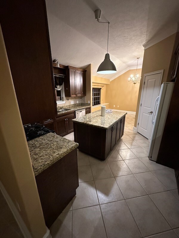 8531 Battle Plains Dr, Houston, TX 77040 - photo 3