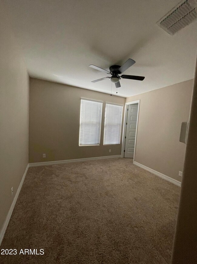 16934B1F-D1F2-4DD2-8F59-6046497D54F0