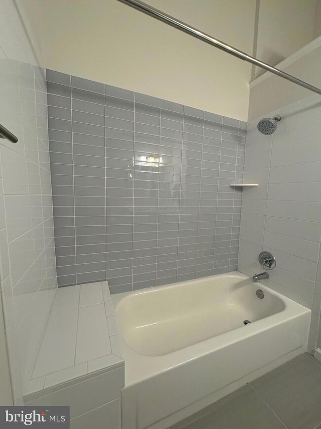 12918C Grays Pointe Rd unit 12918C, Fairfax, VA 22033 - photo 7