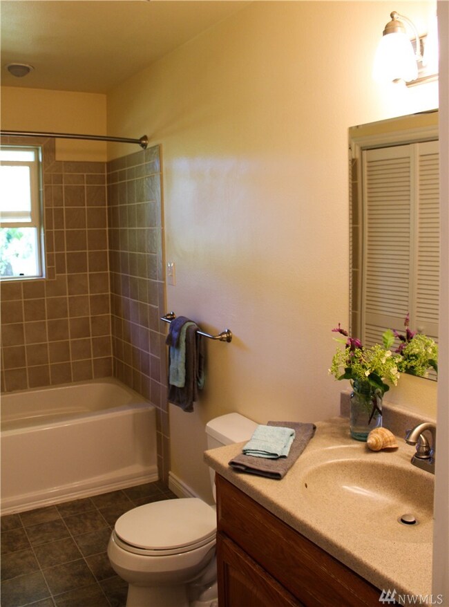 8222 Blaine Rd, Blaine, WA 98230 - photo 3