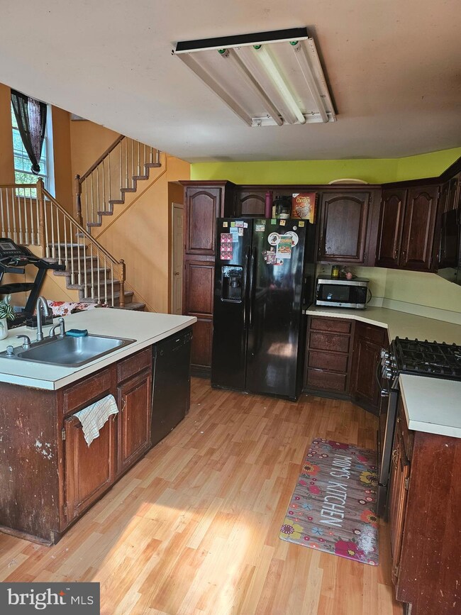 122 E Mourning Dove Way, Galloway, NJ 08205 - photo 5