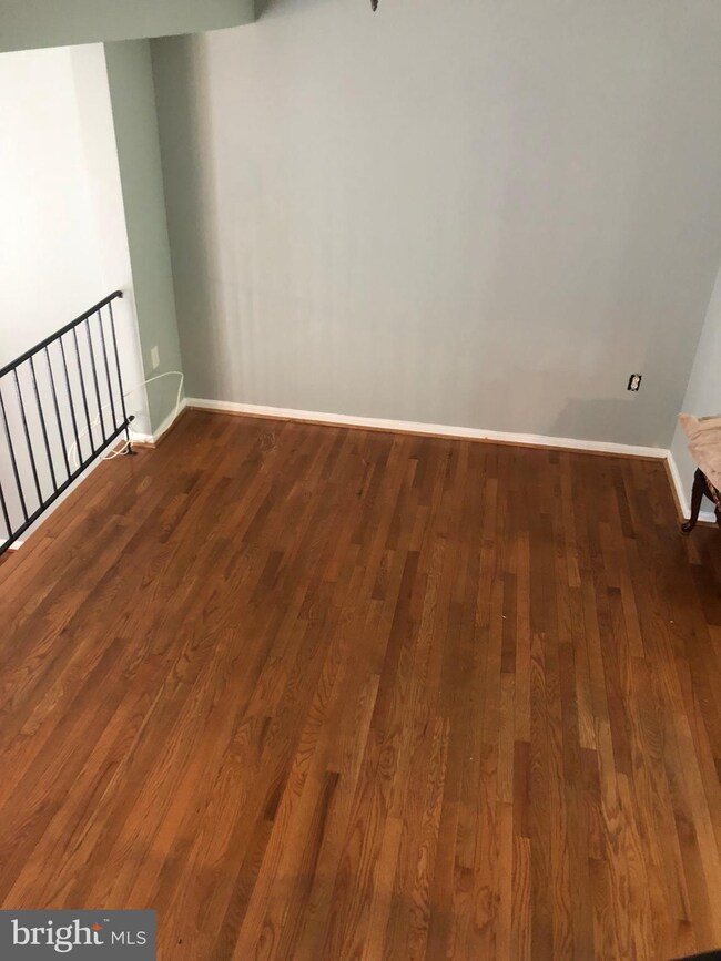 6032 Ticonderoga Ct, Burke, VA 22015 - photo 4