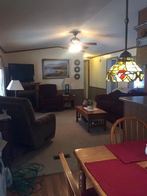 67 Anna Roberts Living Room