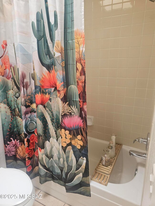 5565 N Sapphire Dr, Tucson, AZ 85750 - photo 6