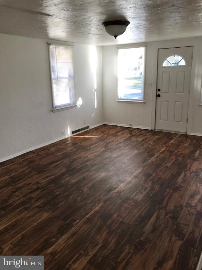 56 Osborne Ave, Vineland, NJ 08360 - photo 5