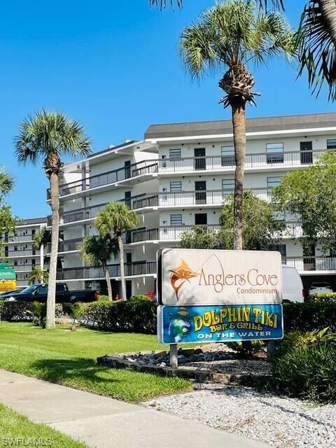 Anglers Cove Condominium Association unit A404, Marco Island, FL 34145 - photo 2