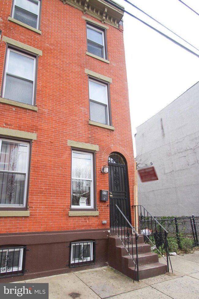1615 N Bouvier St, Philadelphia, PA 19121 - photo 2