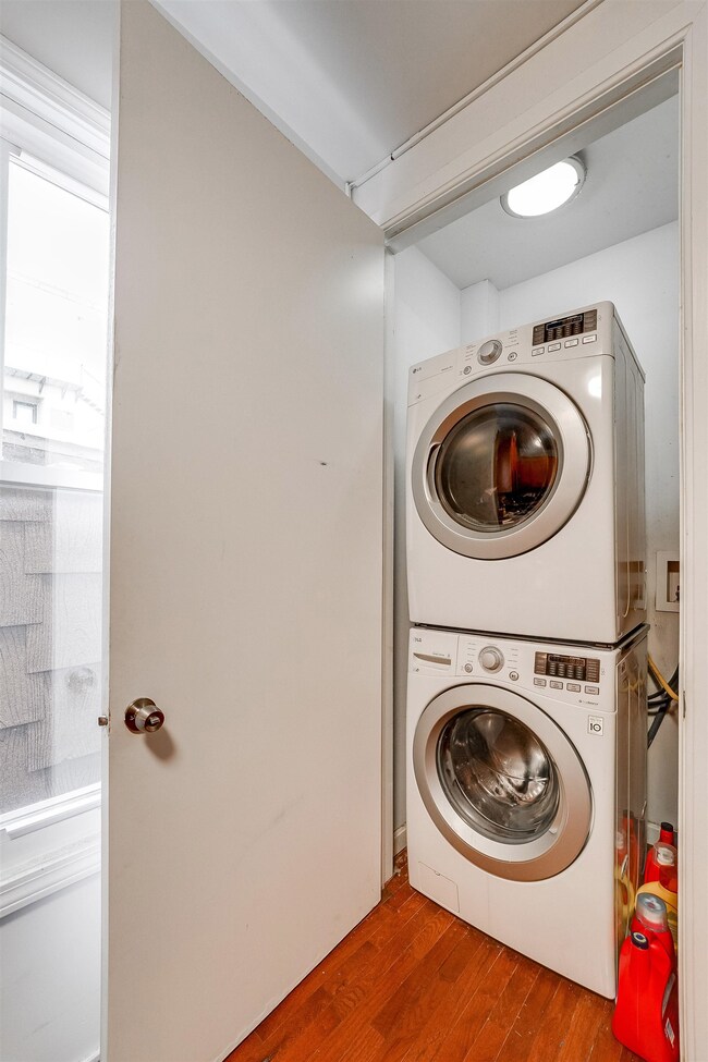 195 Webster Ave unit 3, Jersey City, NJ 07307 - photo 6