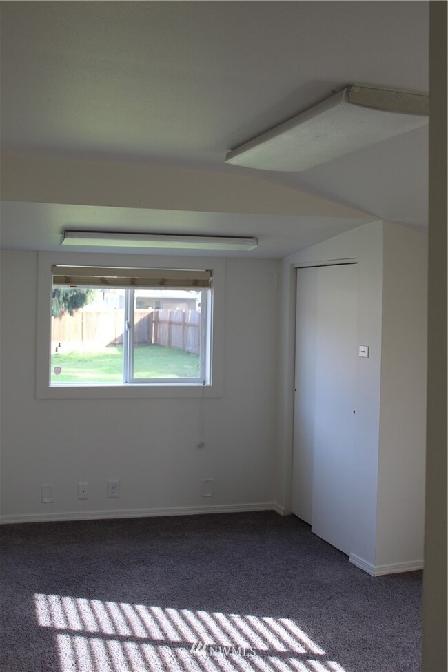 526 Harman Way S, Orting, WA 98360 - photo 6