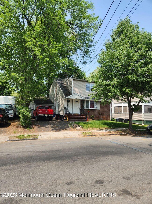 1176 Fulton St unit 2nd Floor, Rahway, NJ 07065 - photo 2